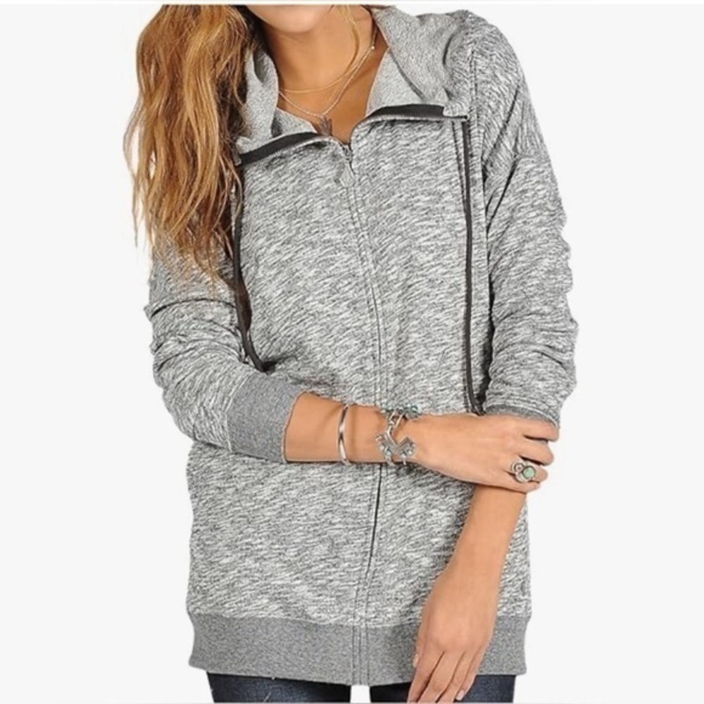 VOLCOM- Women’s “Lived In” Long Zip Fleece- Small